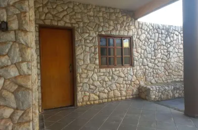 Casa com lote inteiro casa de rua com 3 quarto(s) e 2 banheiro(s) à venda, 221 por r$ 500.000 no setor parque joão braz - cidade industrial ta32387