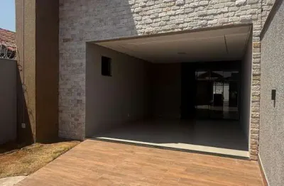 Casa residencial c/ piscina e área gourmet casa de rua com 3 quarto(s) e 2 banheiro(s) à venda, 125 por r$ 611.000 no setor papillon park - complemento	 sl32998