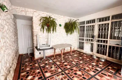 Casa comercial 501m² ao lado da praça do avião goiânia - go casa de rua com 4 quarto(s) e 3 banheiro(s) à venda, 300 por r$ 1.270.000 no setor setor aeroporto au33102