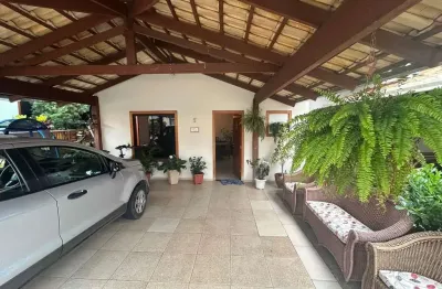 Belíssima casa no condomínio belle vue casa em condomínio com 3 quarto(s) e 3 banheiro(s) à venda, 156 por r$ 470.000 no setor sítios santa luzia ta33149
