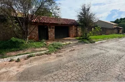 Casa térrea no setor jáo  casa de rua com 4 quarto(s) e 6 banheiro(s) à venda, 389 por r$ 1.700.000 no setor setor jaó sl33210