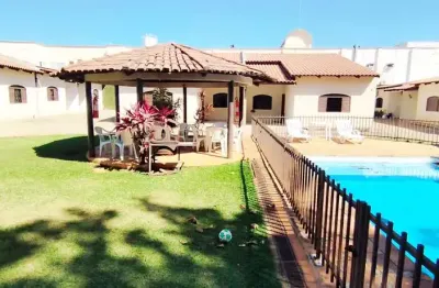 Casa 3 quartos em condomínio fechado jardim planalto casa em condomínio com 3 quarto(s) e 2 banheiro(s) à venda, 151 por r$ 550.000 no setor jardim planalto in33468