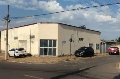 Galpao centro de aparecida com casa grande  galpão / depósito à venda, 340 por r$ 900.000 no setor setor central ad33519