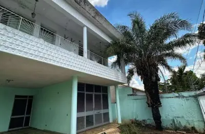 Sobrado setor sul  casa de rua com 5 quarto(s) e 5 banheiro(s) à venda, 456 por r$ 1.200.000 no setor setor sul ad33661
