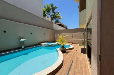 Casa sobrado condomínio do lago  casa em condomínio com 4 quarto(s) e 2 banheiro(s) à venda, 303.72 por r$ 3.250.000 no setor condomínio do lago 1ª etapa ad33808