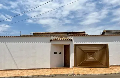 Casa jd. sonia maria casa de rua com 4 quarto(s) e 4 banheiro(s) à venda, 258.52 por r$ 600.000 no setor jardim sônia maria av33875