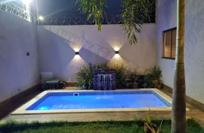 Casa com piscina casa de rua com 3 quarto(s) e 2 banheiro(s) à venda, 200 por r$ 590.000 no setor jardim itaipu in33917