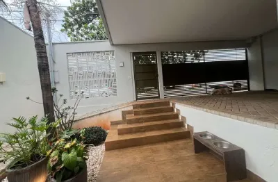 Casa alto padrão - bairro feliz casa de rua com 2 quarto(s) e 2 banheiro(s) à venda, 150 por r$ 680.000 no setor setor dos funcionários in34226