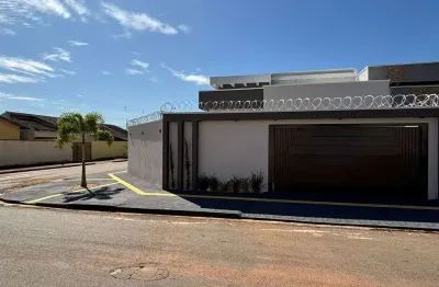 Vende-se casa no residencial canada casa de rua com 3 quarto(s) e 4 banheiro(s) à venda, 155 por r$ 990.000 no setor residencial canadá in34491