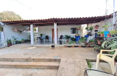 Vendo casa 2q - resid solar bougainville apartamento com 2 quarto(s) e 1 banheiro(s) à venda, 88 por r$ 450.000 no setor residencial solar bougainville ad34366
