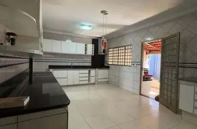 Casa parque amazônia  casa de rua com 3 quarto(s) e 4 banheiro(s) à venda, 213 por r$ 640.000 no setor parque amazônia in35074