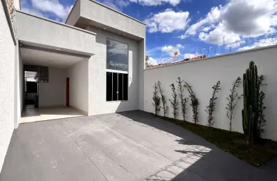 Casa 3 quartos com suite armários  casa de rua com 3 quarto(s) e 2 banheiro(s) à venda, 135 por r$ 550.000 no setor itapoã in35182