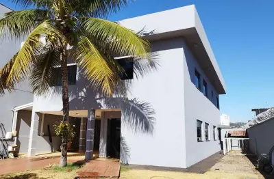Sobrado 5 quartos setor capuava sobrado com 5 quarto(s) e 5 banheiro(s) à venda, 300.00 por r$ 1100000.00 no setor capuava sl27636