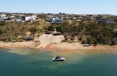 Casa a venda no condomínio Riviera( lago corumbá IV) Casa em Condomínio com 6 Quarto(s) e 8 banheiro(s) à Venda, 630.97 por R$ 4000000.00 no setor Centro VN35497