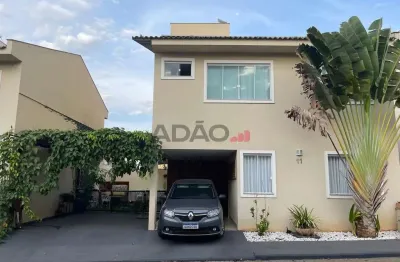 Sobrado Excelente  Casa em Condomínio com 3 Quarto(s) e 3 banheiro(s) à Venda, 140.00 por R$ 870000.00 no setor Jardim Imperial AU35760