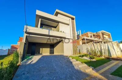 SOBRADO JARDINS CAPRI Casa em Condomínio com 4 Quarto(s) e 4 banheiro(s) à Venda, 228.00 por R$ 1540000.00 no setor Jardins Capri VN36087