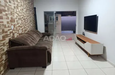 Casa de Rua - 180 metros Casa de Rua com 2 Quarto(s) e 2 banheiro(s) à Venda, 180.00 por R$ 450000.00 no setor Setor Estrela Dalva TA36154