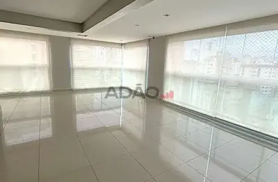 Apartamento com 184m², 3 suítes ao lado do Parque Vaca Brava Apartamento com 3 Quarto(s) e 5 banheiro(s) à Venda, 184.00 por R$ 2110000.00 no setor Setor Bueno AT36032