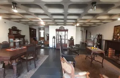 Apartamento de 207m² no cambuí – oportunidade única para reforma em localização nobre