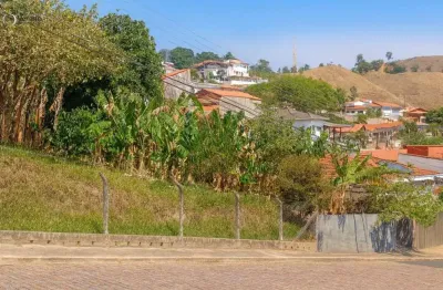 Terreno à venda na Rua Amadeu Gomes de Souza, 61, Jardim São Roberto, Amparo