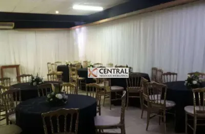 Prédio à venda por R$ 2.000.000,00 - Acupe de Brotas - Salvador/BA