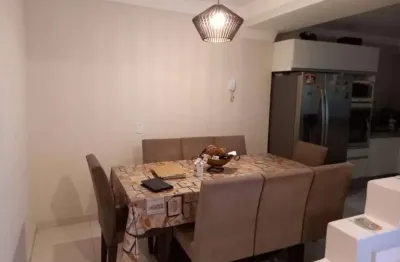Vendo sobrado ,3 dormitórios sendo 1 suíte -em condomínio - 120 m² - residencial green village - cocaia