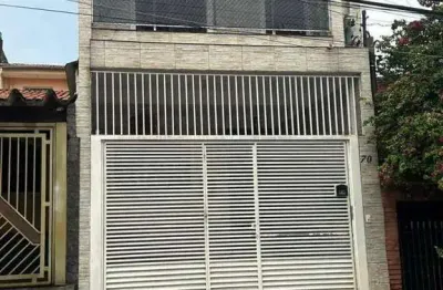 Casa assobradada, 170m², 3 dormitórios, 2 sala, cozinha, 3 banheiro, lavanderia e churrasqueira