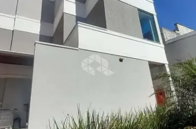 Duplex à venda na vila aricanduva - ótima localização, condução na porta!