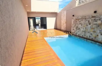 Casa 3 suítes plenas, piscina com churrasqueira a carvão