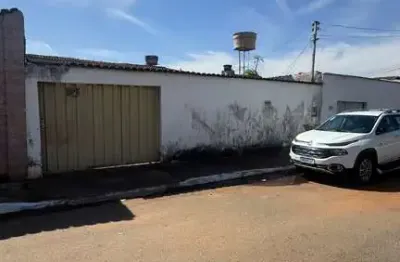 Casa à venda – 2 quartos | em frente ao terminal goiânia viva