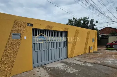 Casa com 4 quartos para alugar no Jardim Europa, Goiânia 