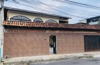 Casa com 5 quartos à venda na Rua Vereador Valmir Santos Silva, 45, Novo Visconde, Macaé