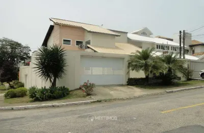 Casa com 4 quartos à venda no Cancela Preta, Macaé 