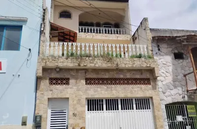 Casa com 3 quartos à venda na Rua José Ribeiro de Castro, Centro, Macaé