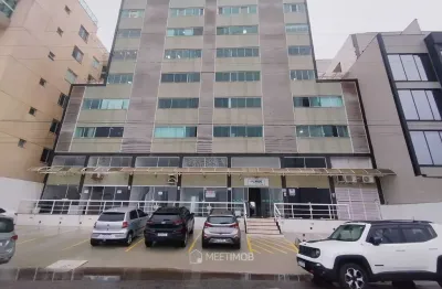 Sala comercial para alugar na Avenida Atlântica, 386, Cavaleiros, Macaé