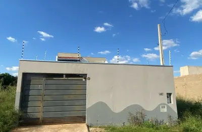 Casa com 2 quartos à venda na Avenida Eugênio Albiero, 425, Residencial Vista do Horto, Araraquara