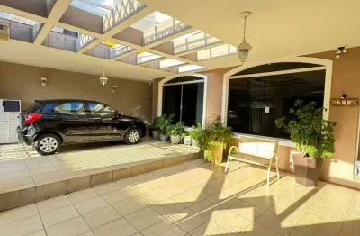 Sobrado á venda em vila ema  -  são paulo 3 quartos, 2 vagas de garagem, 180m², lavabo, quintal, 740mil