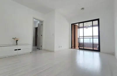 Apartamento para locação no último andar com 3 quartos, 90m² no condomínio grand floridian – alphaville/sp