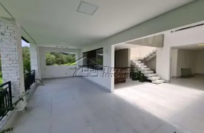 Excelente casa alto padrão no condomínio santa bárbara