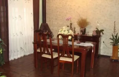 Excelente casa no vista verde com 4 dormitórios, sendo 2 suítes