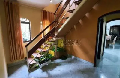Sobrado com 4 dormitórios, sendo 1 suíte na zona sul de são josé dos campos