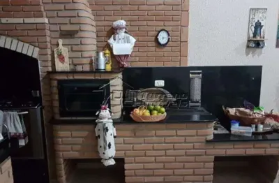 Casa em condomínio de alto padrão em são josé dos campos