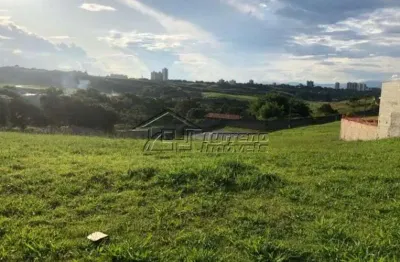 Terreno à venda com 777m² em condomínio fechado no torrão de ouro