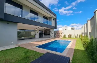 Casa em  condomínio de altíssimo padrão no urbanova
