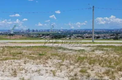 Terreno com 346m² em condomínio de alto padrão no urbanova