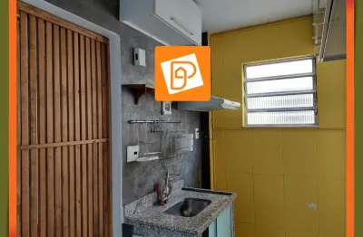 Apartamento remodelado à venda no quitandinha dois quartos .