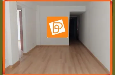 Apartamento à venda no quitandinha com  2 quartos(1 suíte) e 2 vagas.