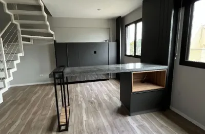 Loft duplex com closet e armários planejados no easy life brigadeiro!