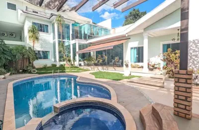 Casa com 3 quartos à venda na Rua Santa Joaquina de Vedruna, 2723, Zona 05, Maringá