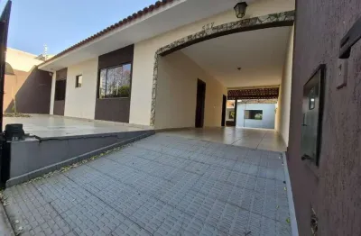 Casa à venda em maringá, jardim pinheiros - churrasqueira e jardim
